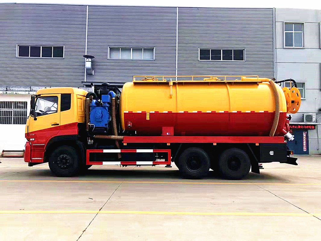 Dongfeng  Vacuum Sewage Suction Truck 3 Axles Faecal Sewage Cleaning and Suction Truck